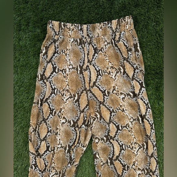 Wide stretchy pants from H&M - Picture 2 of 3